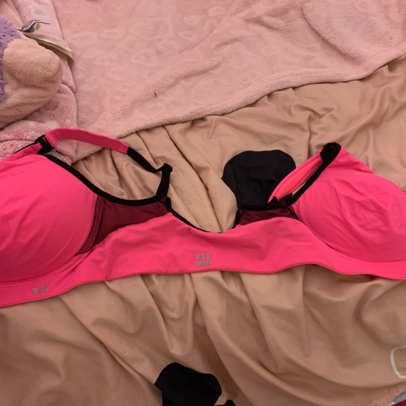 Pink Victoria secret Sports bra π - Picture 3 of 5